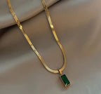 Elegant Green Stone Pendant Necklace