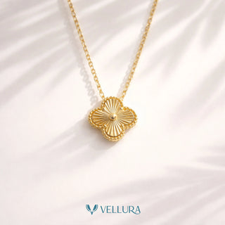 Gold Clover Pendant Necklace With Bracelet