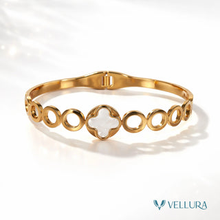 White Clover link Gold Bracelet