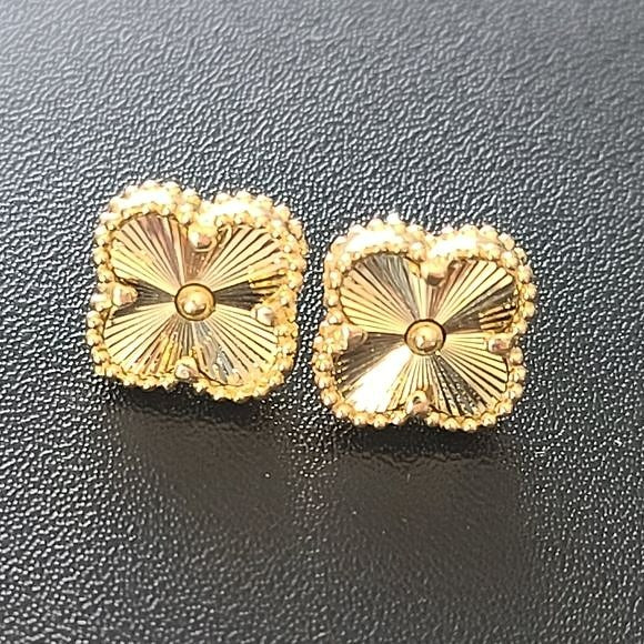 Van Cleef Gold Clover Stud Earrings