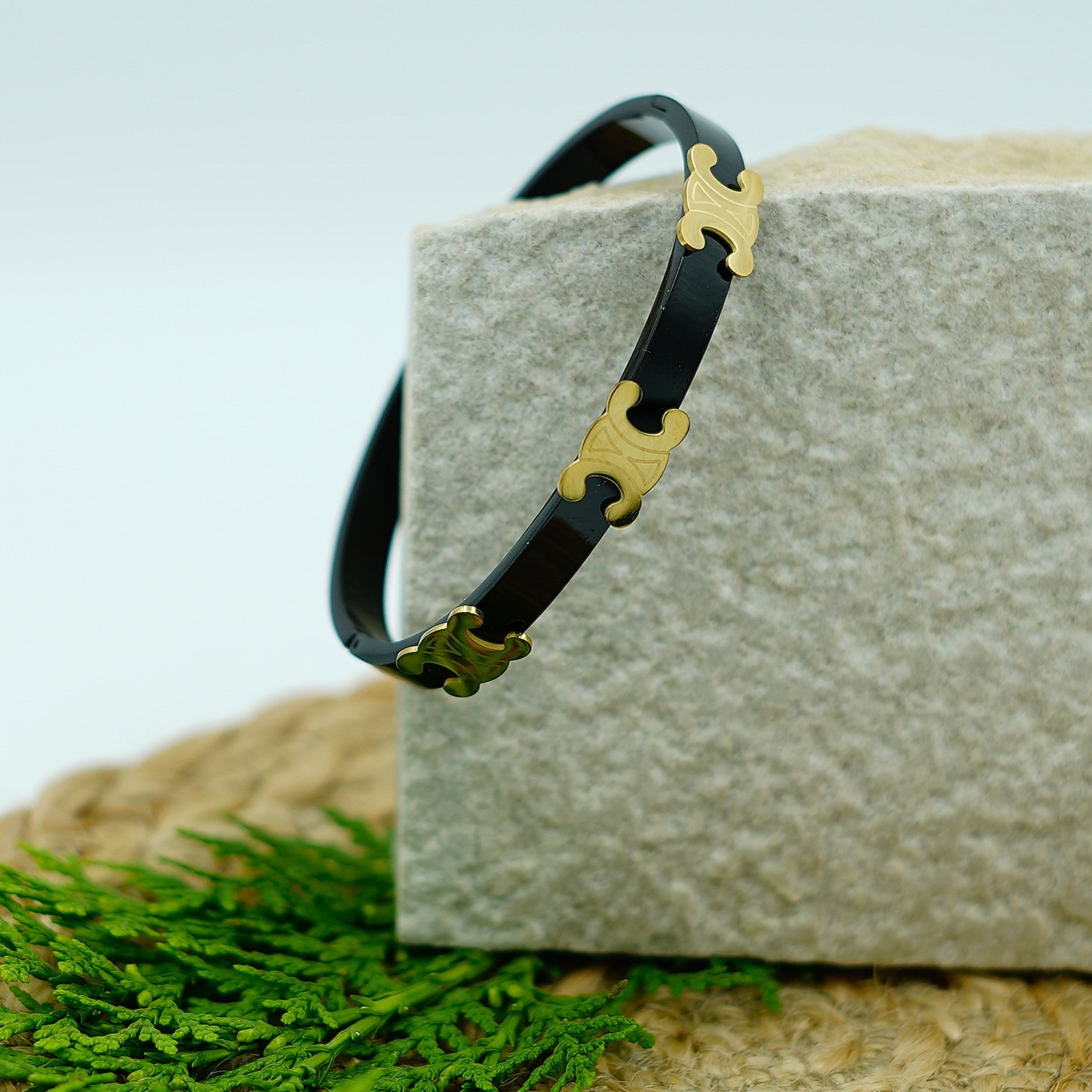 Black & Gold Designer Motif Bracelet Vellura Jewellery