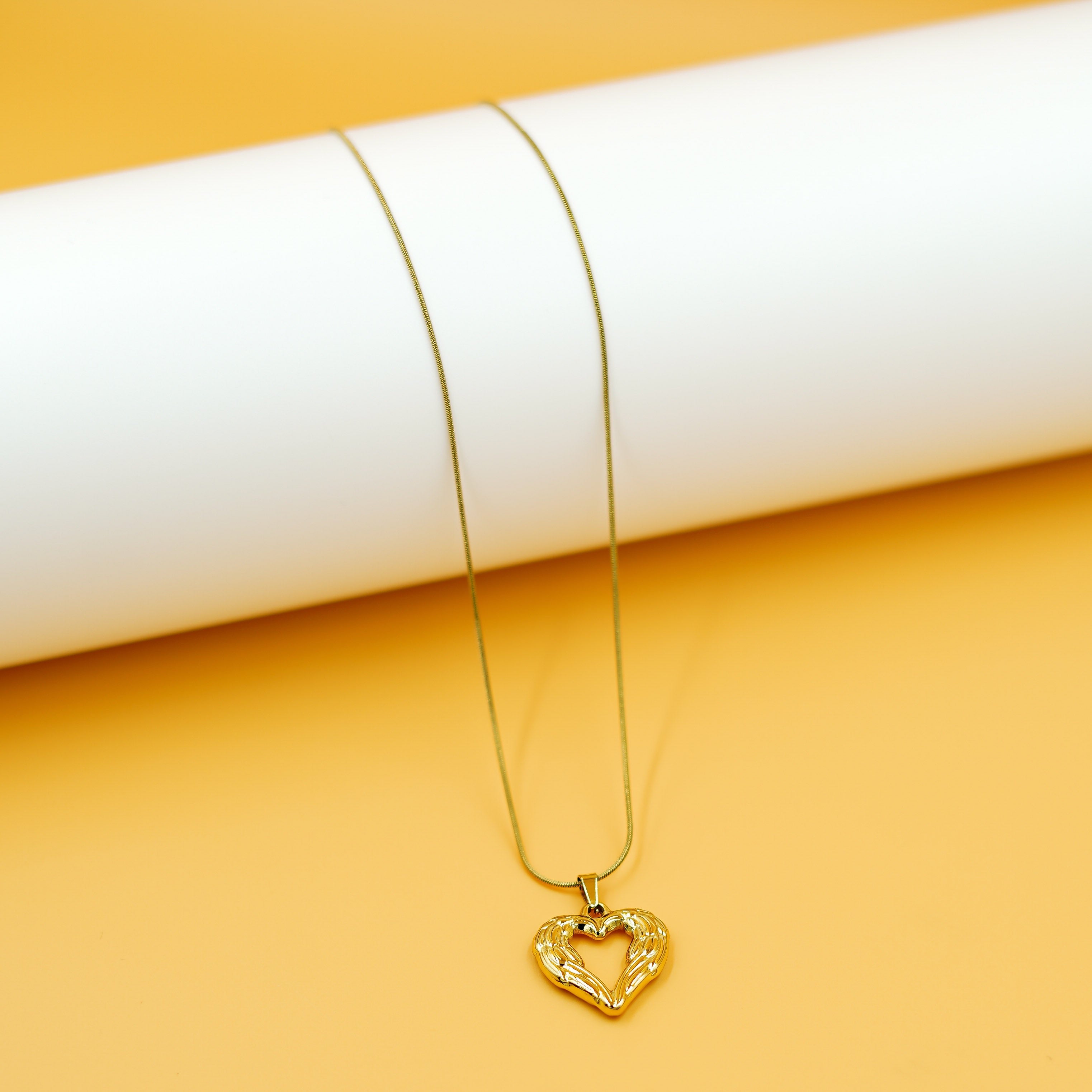 Golden Embrace Heart Pendant Necklace Vellura Jewellery