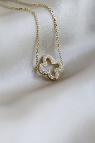 Gold Clover Bracelet with Sparkling Crystals – Adjustable