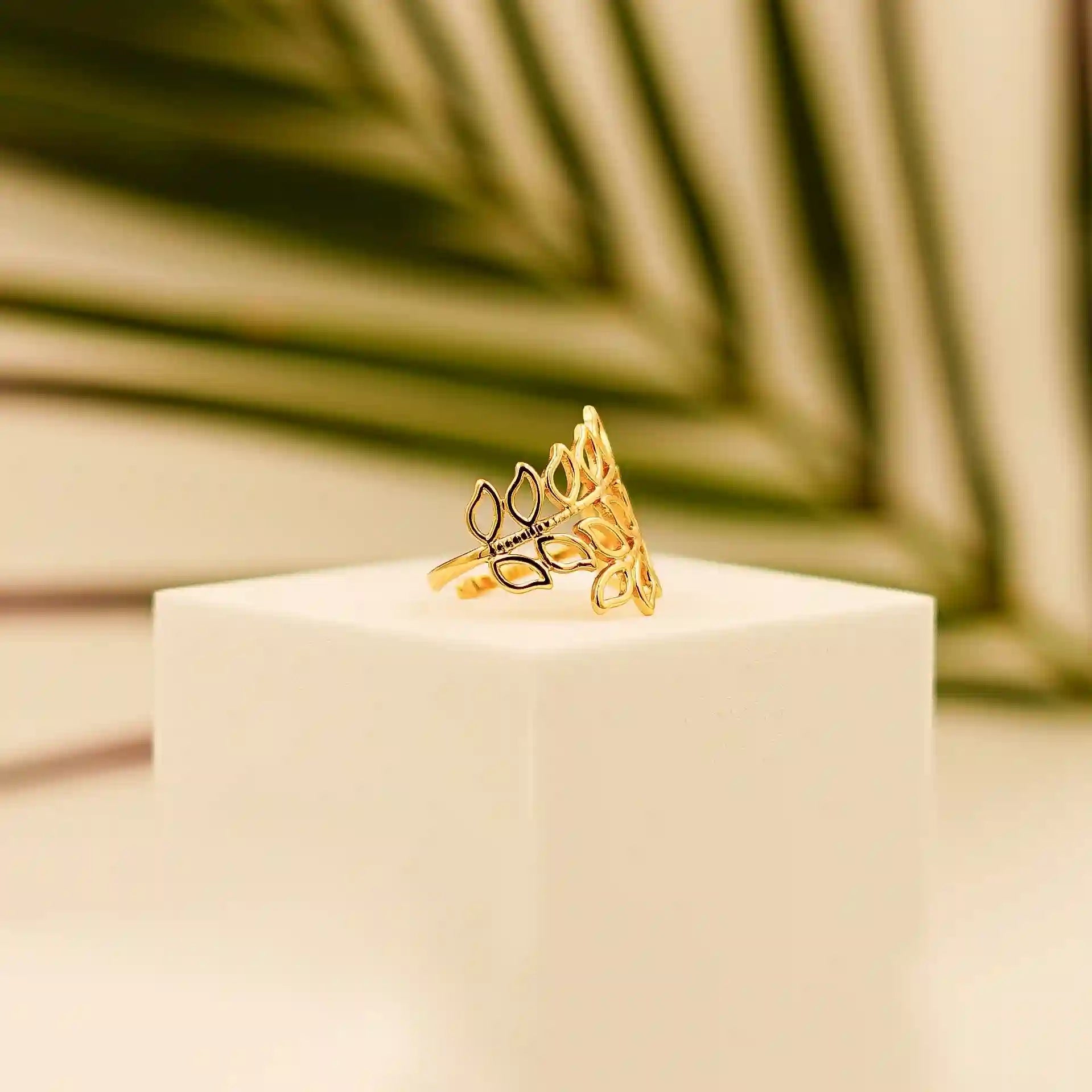 Elegant Leaf Pattern Ring - Vellura Jewellery  Rings